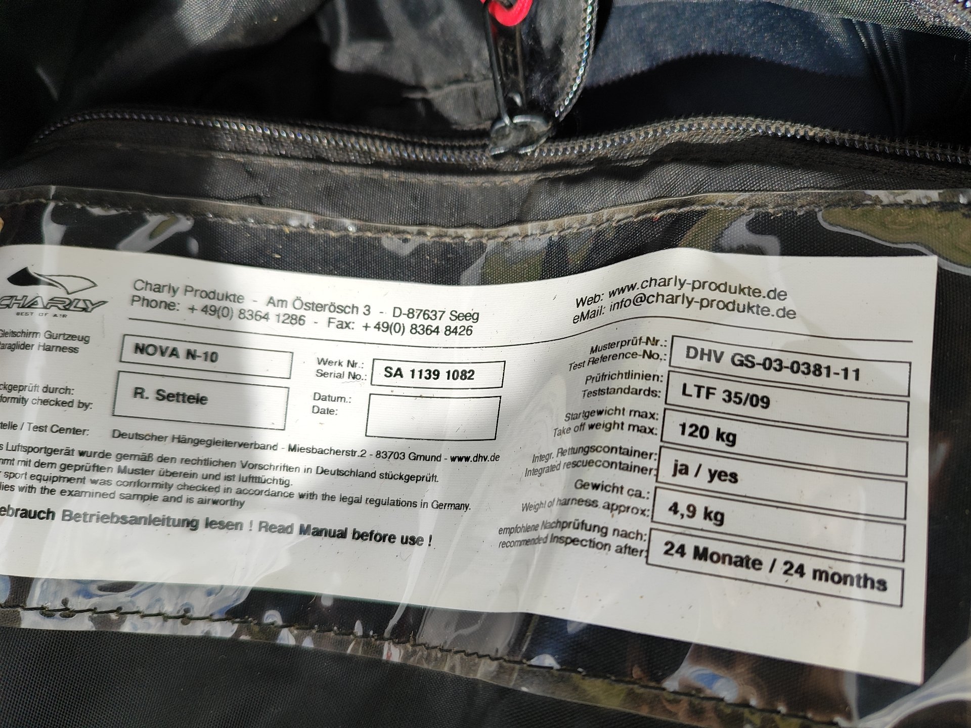 NOVA, N-10, talle M con paraca de emergencia — foto 2